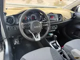 Kia Pegas 2025